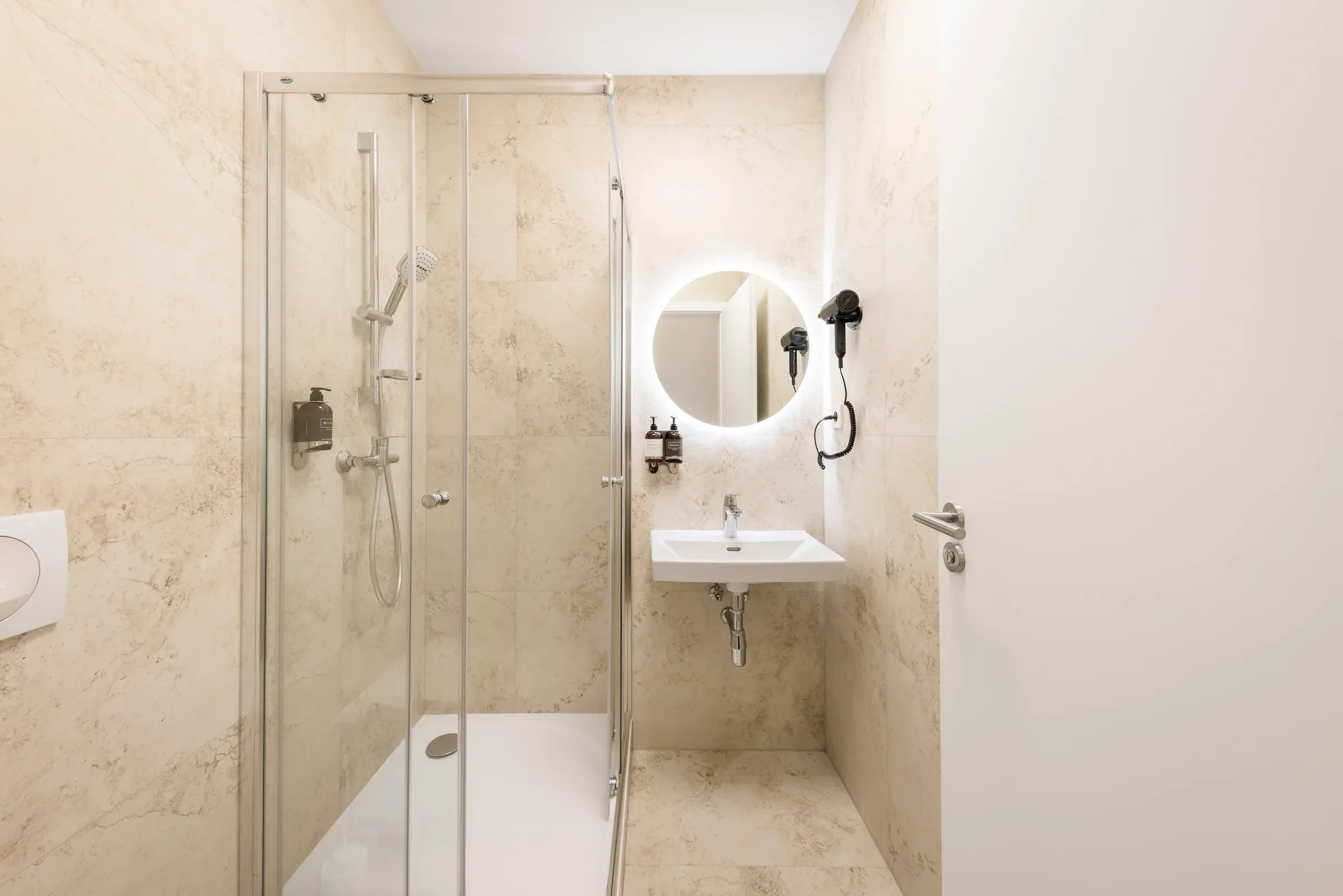 Standard Double/Twin Room — Fotka 3