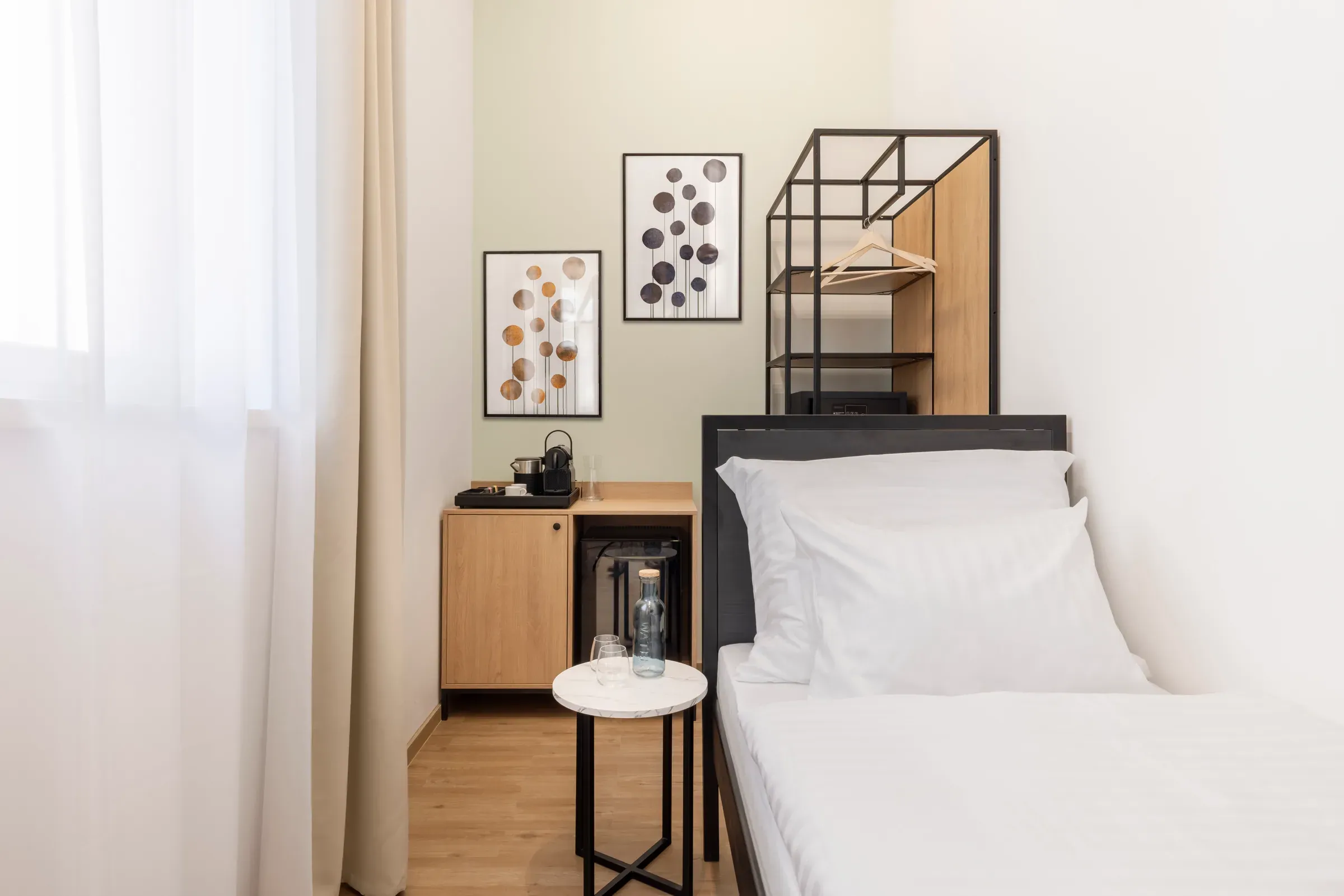 Single Room with Balcony — Fotka 8
